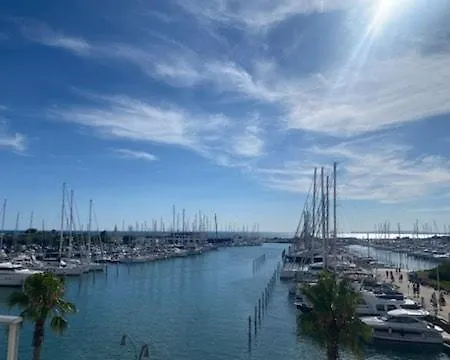 Duplex 2 Bedrooms, Harbor And Sea View, Center, Wifi