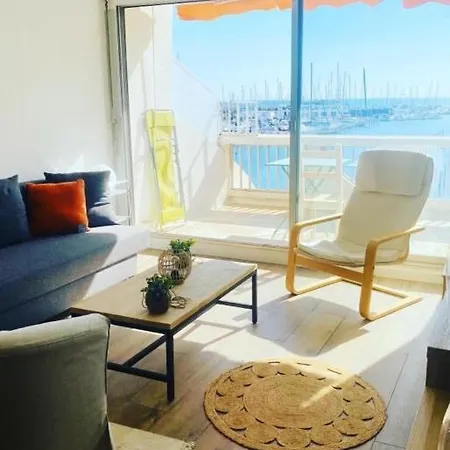 Apartment Duplex 2 Bedrooms, Harbor And Sea View, Center, Wifi